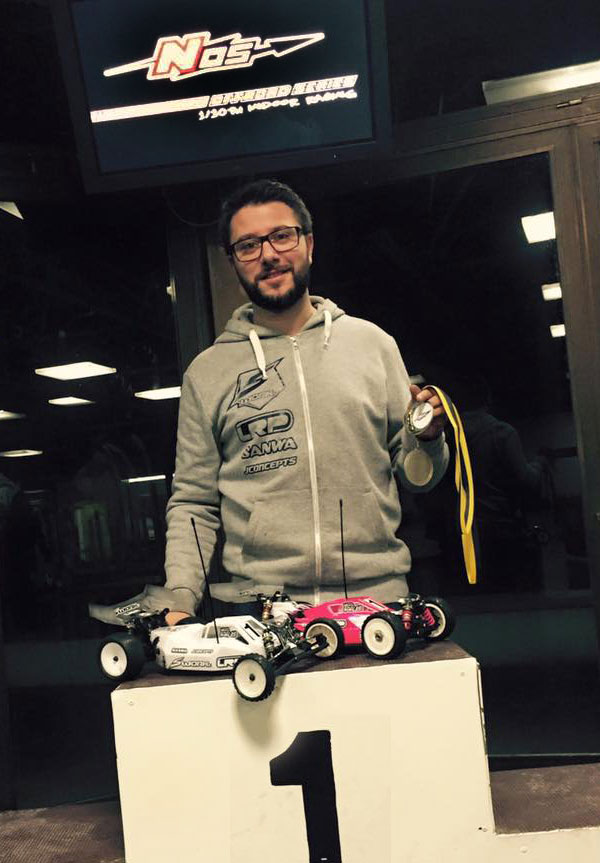 MW RC-Cars C.Hahlen gewinnt NOS Hallenrennen