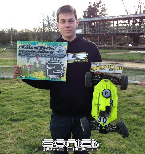 Shepherd Micro Racing Steiner Zweiter bei Debt mit Sonic